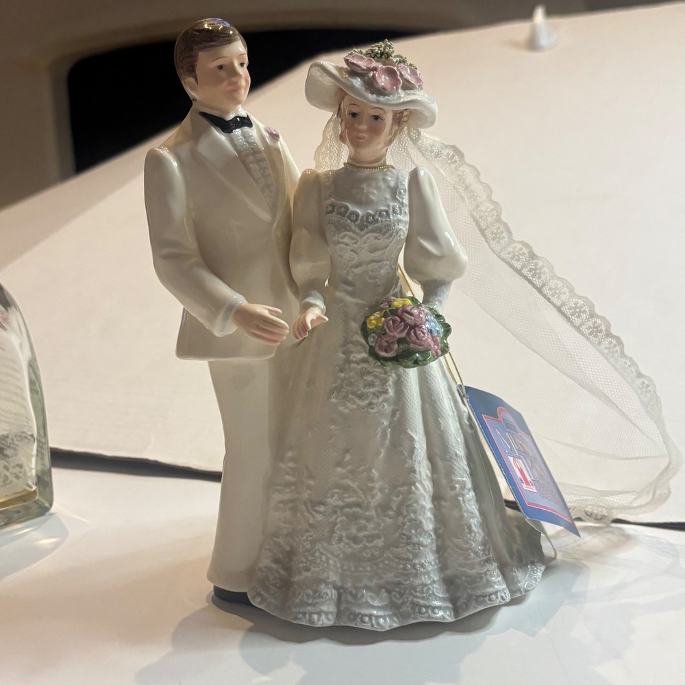 Vintage Yamada Wedding Bride Groom Porcelain Music Caketopper GIFT Anniversary